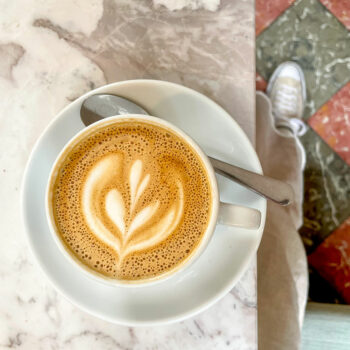 Café con Leche bei La Molienda in Palma